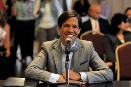 575855_10151462488918437_1599101397_n